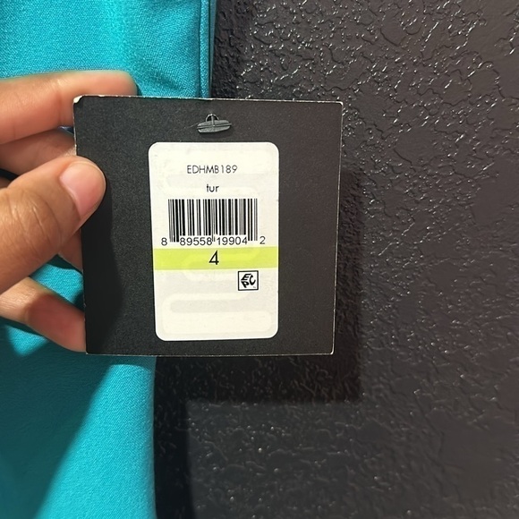 Ellen Tracy turquoise women’s dress with gold chain closure at neck line Size 4 - Picture 5 of 5